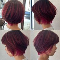 ショートヘアのインナーにカシスベリーピンク